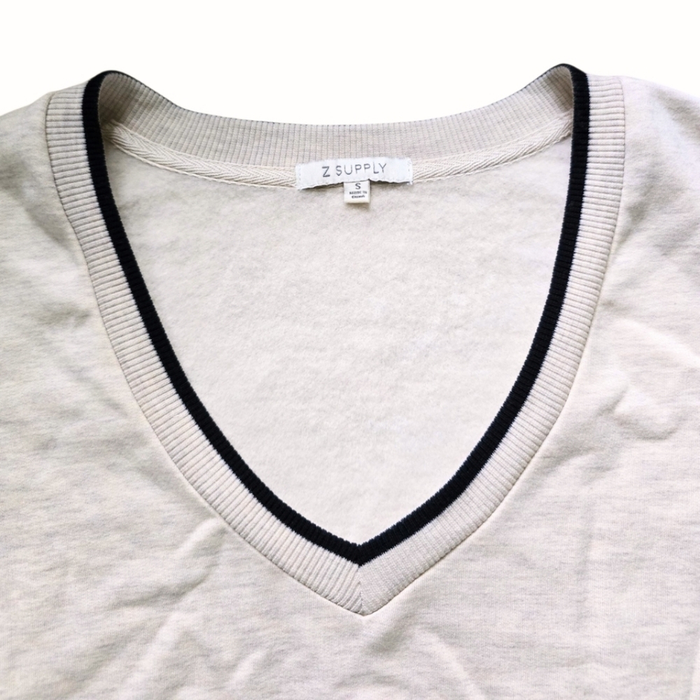 Evereve Z Supply Elena V-Neck Sweatshirt Small Beige Pullover Lounge Cozy Casual - Picture 6 of 7